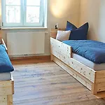 Allgaeu Schoenberger - Nachhaltige Design Bis 6 Personen, Indoor- & Outdoorspielplatz, Lagerfeuer, Broetchenservice * Argenbuhl