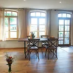 Allgaeu Schoenberger - Nachhaltige Design Bis 6 Personen, Indoor- & Outdoorspielplatz, Lagerfeuer, Broetchenservice
